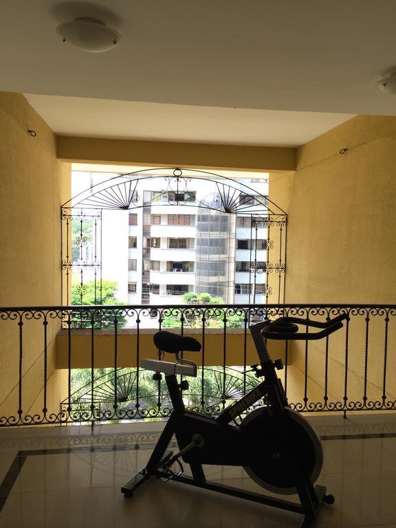 Hotel Pinares Plaza Pereira Buitenkant foto